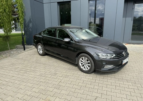 Volkswagen Passat cena 79700 przebieg: 133000, rok produkcji 2020 z Tarnogród małe 781